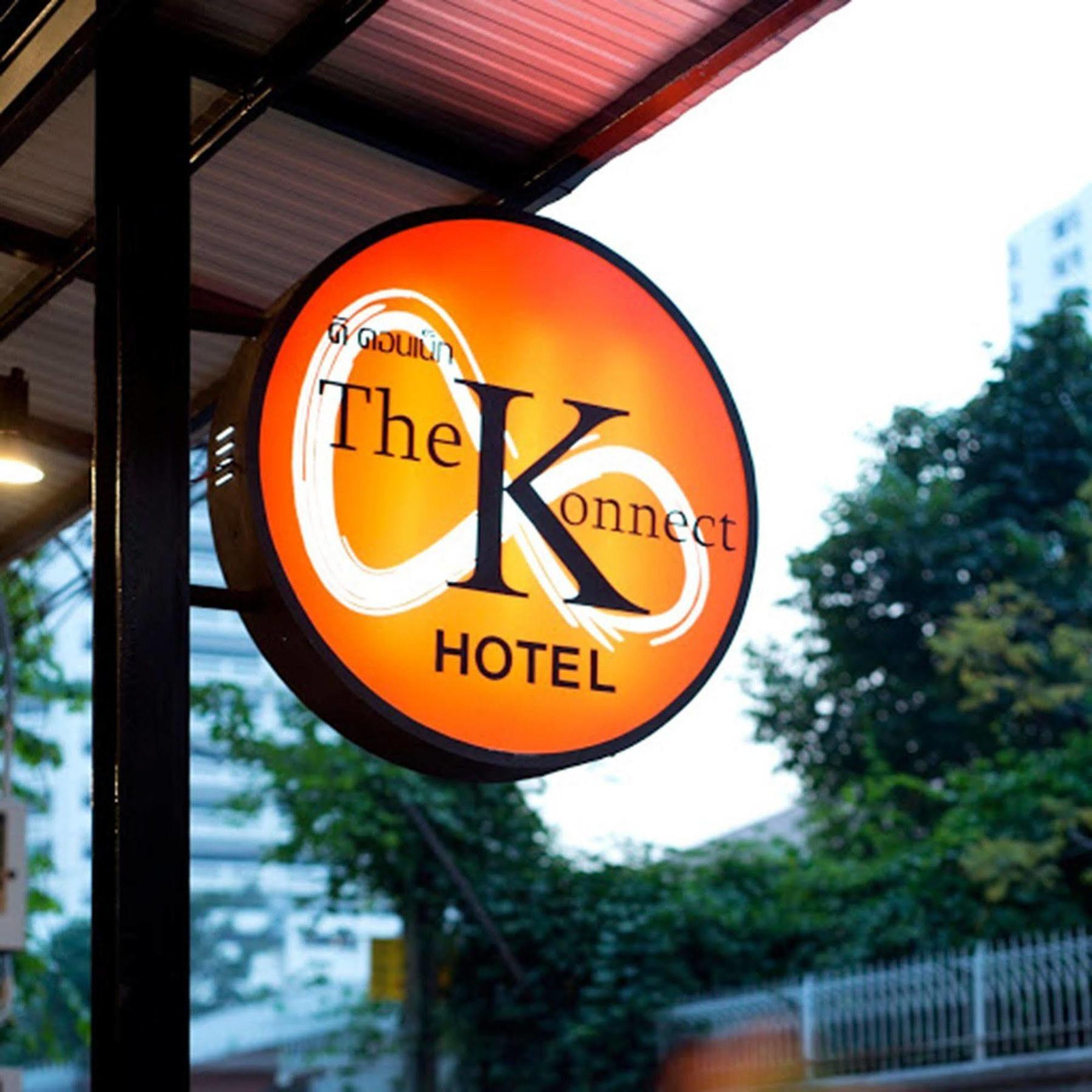 The Konnect Hotel Bangkok Exterior foto